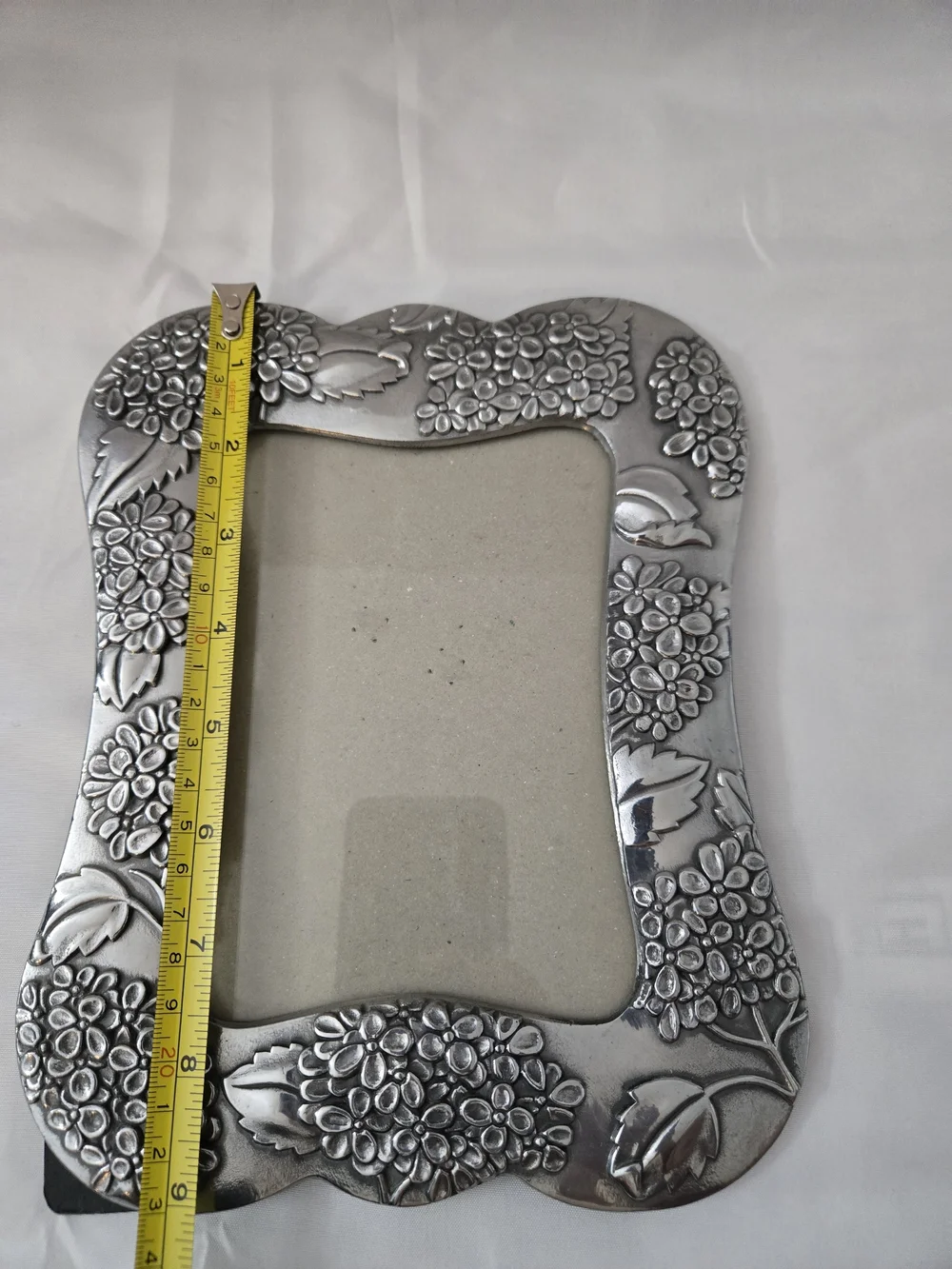 Vintage Silver Tone Floral Hydrangea Picture Frame 5x7